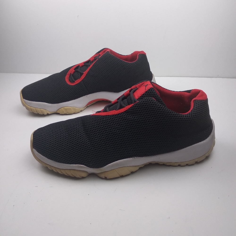 Jordan Future Black / Red size 13 low cut  Sneakers 718948-001.